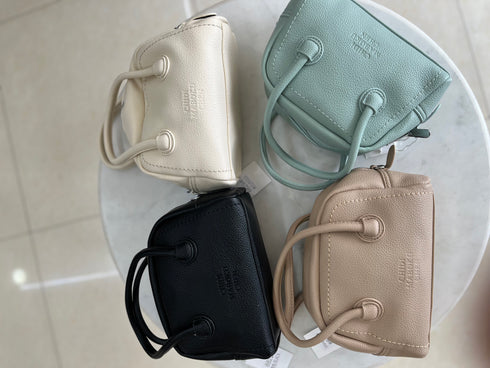 Single Compartment Casual Hand and Over The Shoulder Bags